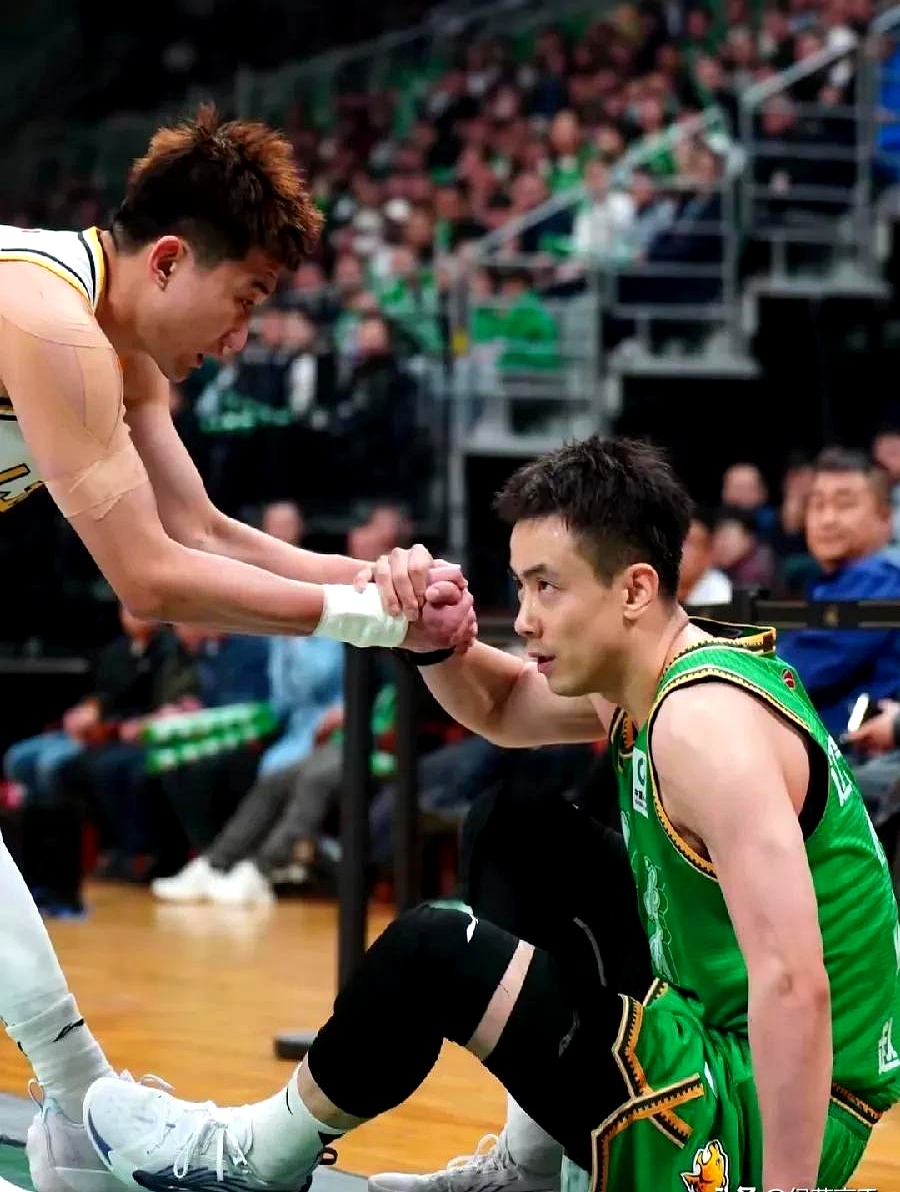 ayx-转折点！广厦男篮单刀错失，英超赛前攻防权衡，媒体盛赞，临场指挥获称赞的简单介绍-ayx